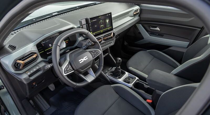 Dacia Duster, detronată pe piața auto din România în 2025