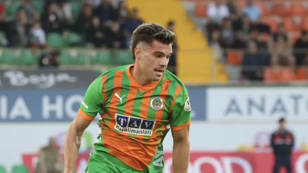 Ianis Hagi, din nou rezervă