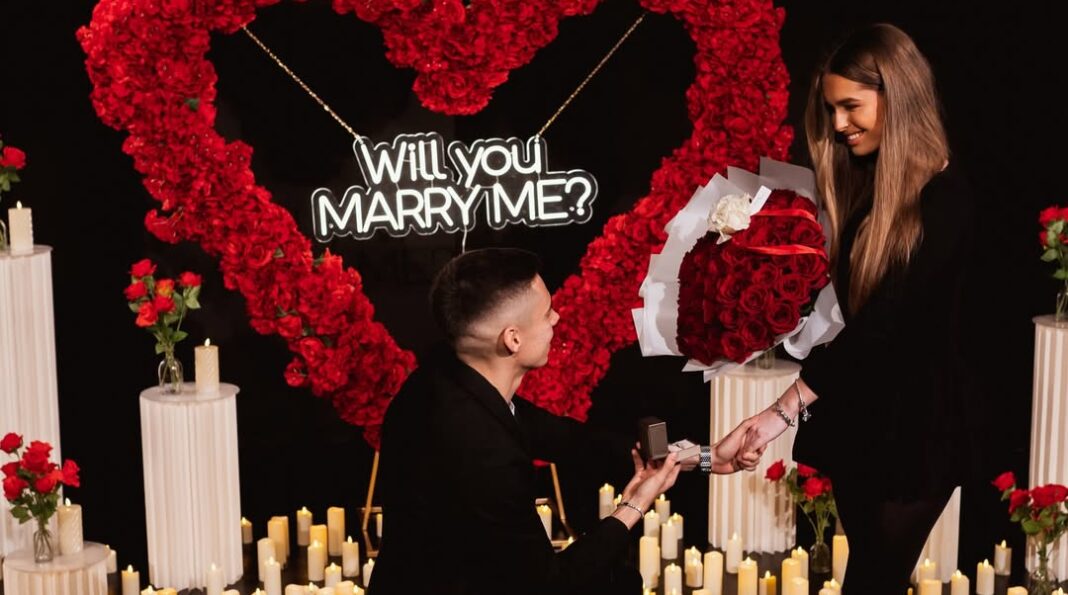 Cătălin Cîrjan şi-a cerut iubita de soţie